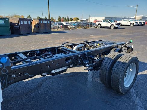 New 2026 Ford F550 4x4 Regular Cab Super Duty image 9