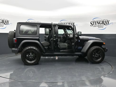 Used 2025 Jeep Wrangler Unlimited Sport S 4xe AWD/4WD image 27