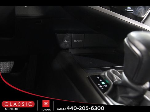 Certified 2023 Toyota Camry SE FWD image 12