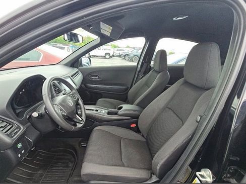 Used 2019 Honda HR-V Sport image 6
