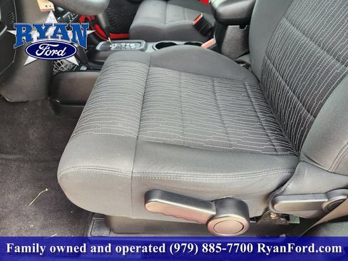Used 2012 Jeep Wrangler Sport AWD/4WD image 16
