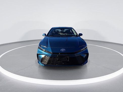 Certified 2025 Toyota Camry LE image 5