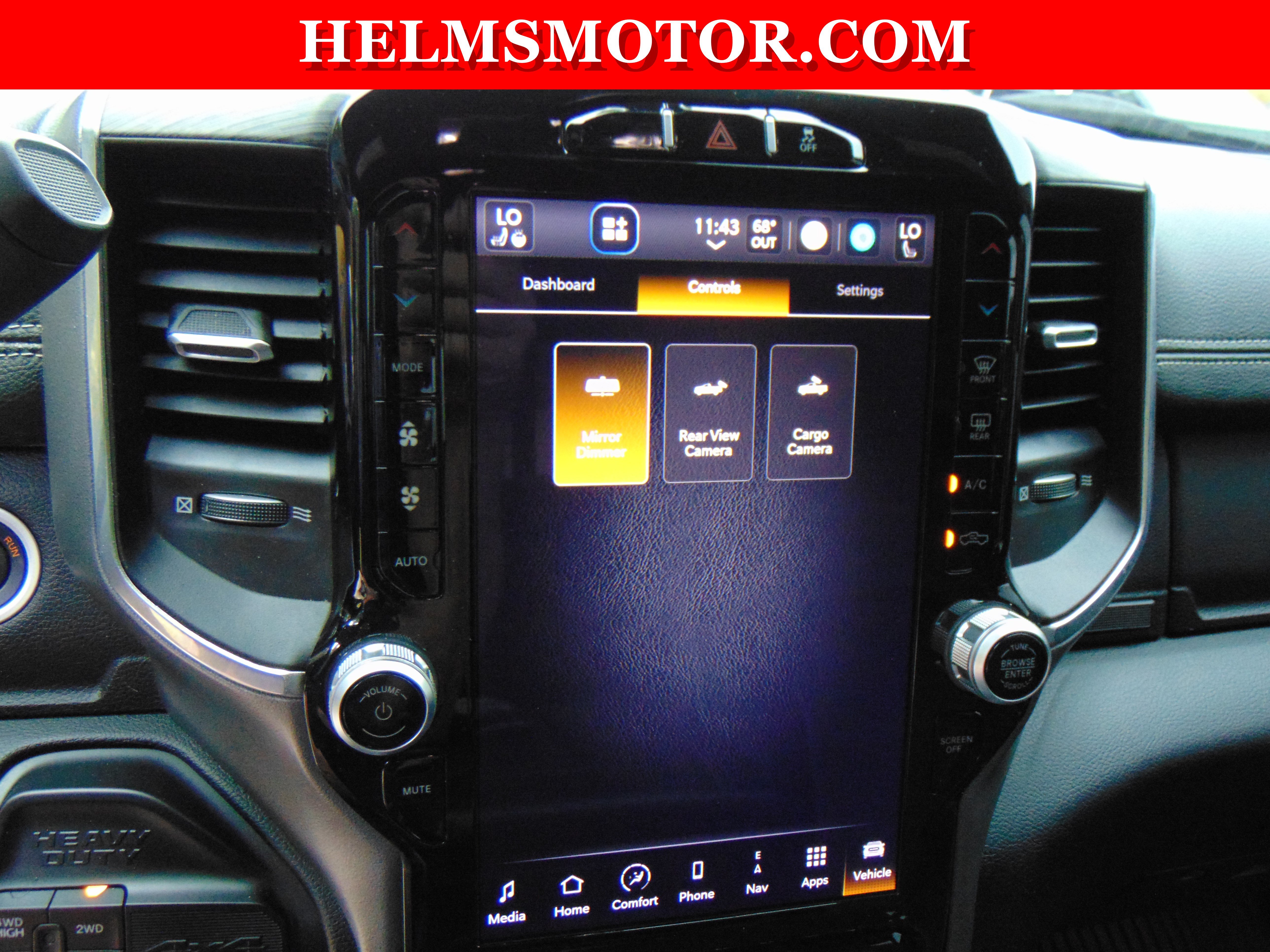 Used 2024 RAM 2500 Laramie w/ Sport Appearance Package AWD/4WD image 33