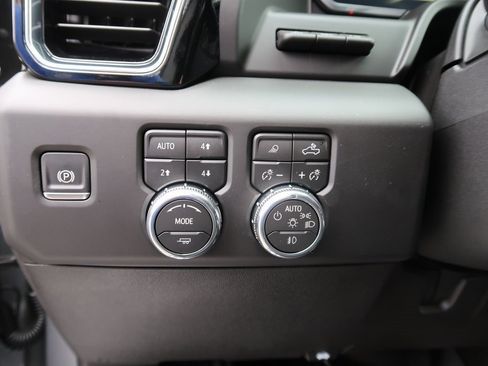 New 2026 GMC Sierra 3500 Denali image 12