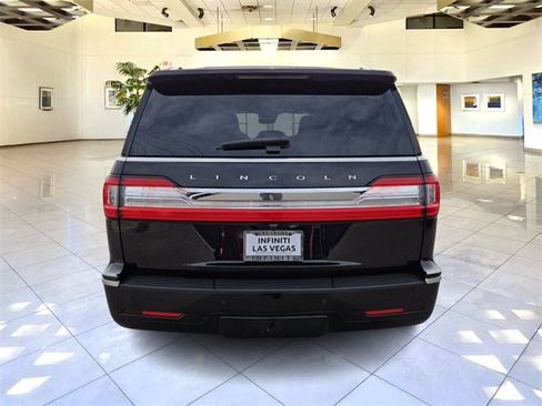 Used 2019 Lincoln Navigator Select w/ Technology Package image 6