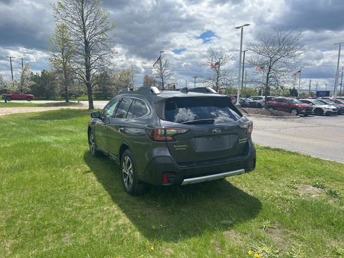 Used 2022 Subaru Outback Touring XT w/ Popular Package #2 AWD/4WD image 3