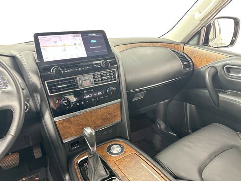 Used 2024 Nissan Armada SL image 24