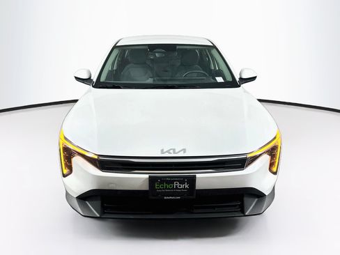 Used 2025 Kia K4 FWD image 2