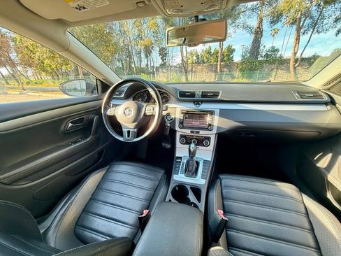 Used 2012 Volkswagen CC Sport image 40