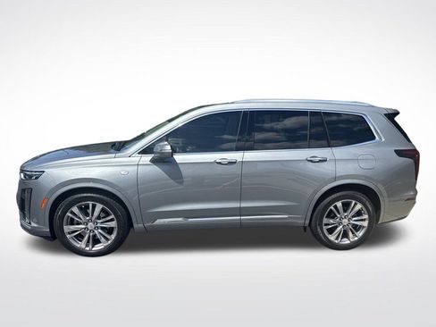 Used 2023 Cadillac XT6 Premium Luxury FWD image 9