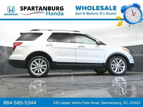 Used 2015 Ford Explorer Limited w/ Equipment Group 302A AWD/4WD image 41