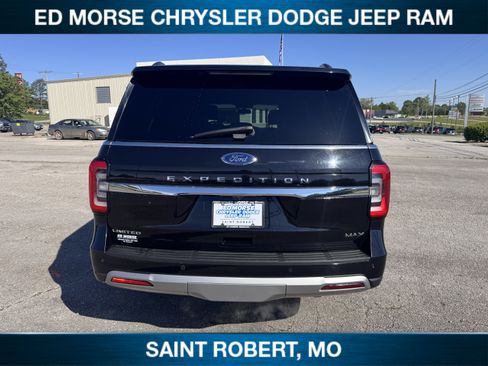 Used 2023 Ford Expedition Max Limited AWD/4WD image 3