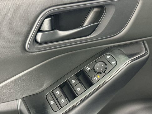 Certified 2024 Nissan Rogue S image 13