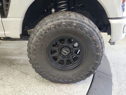 Used 2025 Ford F250 Lariat w/ Lariat Ultimate Package AWD/4WD image 18