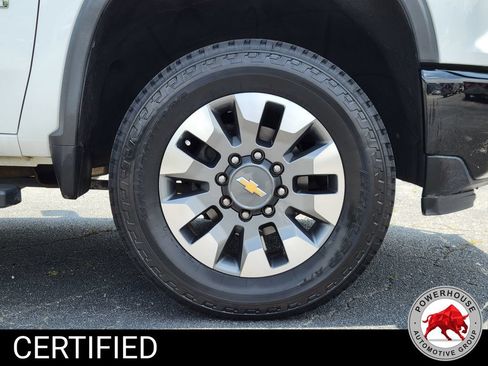Used 2024 Chevrolet Silverado 2500 Custom w/ Custom Value Package AWD/4WD image 11