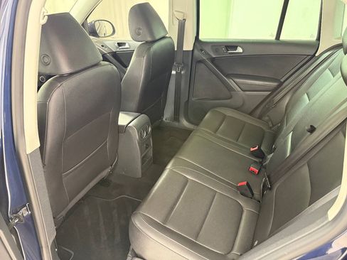 Used 2013 Volkswagen Tiguan SE FWD image 42