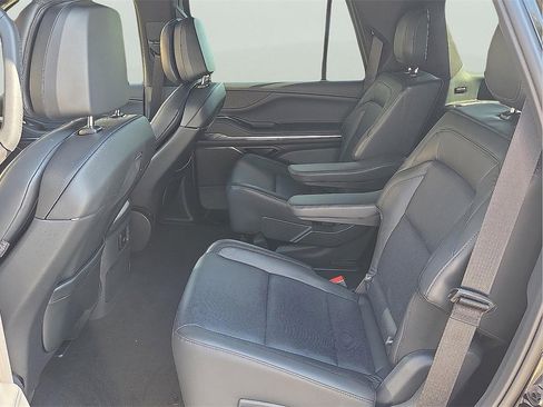 New 2025 Lincoln Navigator Reserve w/ Jet Appearance Package image 11