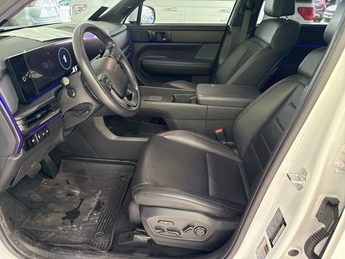 Used 2025 Hyundai Santa Fe Calligraphy AWD/4WD image 8
