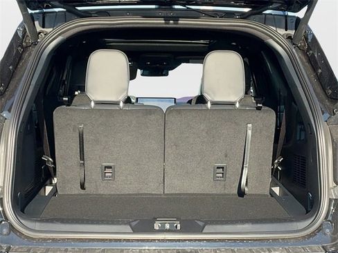 New 2026 Ford Explorer ST-Line w/ ST-Line Street Pack image 18