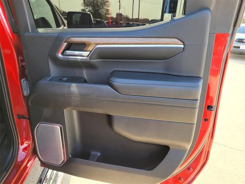 Used 2022 Chevrolet Silverado 1500 High Country w/ High Country Premium Package image 10