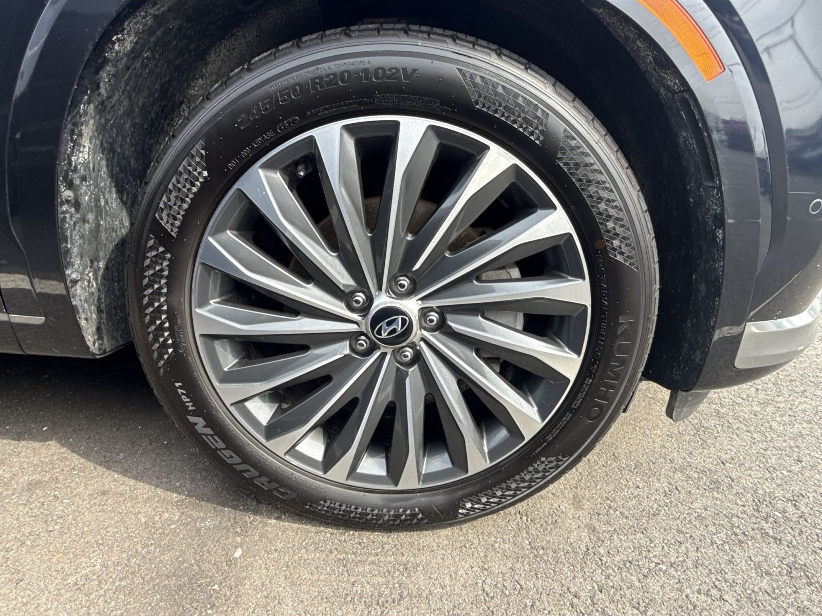 Certified 2024 Hyundai Palisade Calligraphy FWD image 12