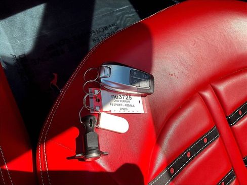 Used 2022 Ferrari F8 Tributo RWD image 30
