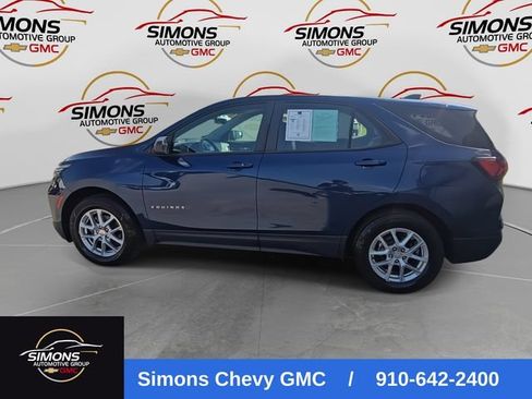 Used 2023 Chevrolet Equinox LS AWD/4WD image 6