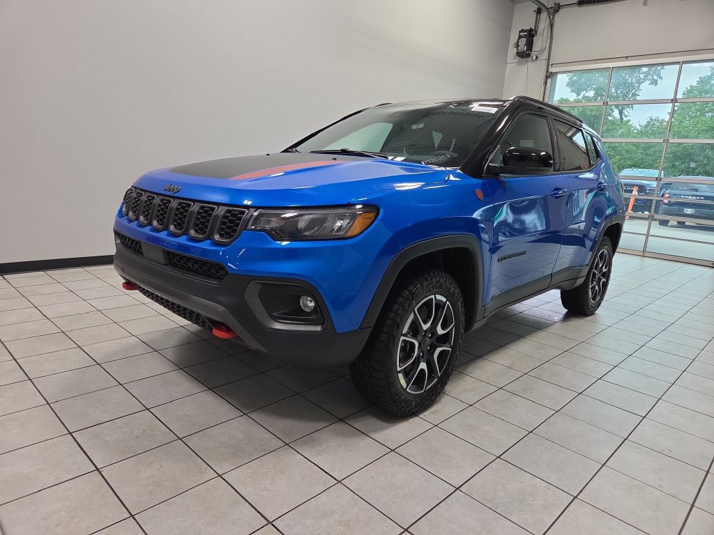 New 2026 Jeep Compass Trailhawk AWD/4WD image 3