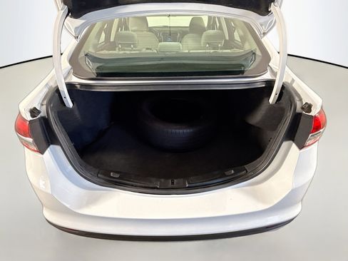 Used 2018 Ford Fusion S image 35