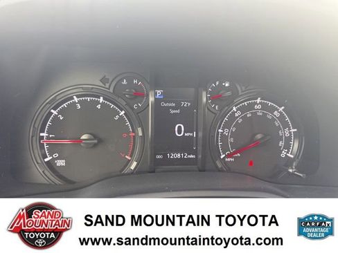 Used 2022 Toyota 4Runner SR5 Premium w/ Moonroof Package image 17