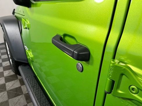 Used 2018 Jeep Wrangler Unlimited Sport S image 13