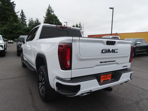Certified 2025 GMC Sierra 1500 AT4 w/ AT4 Premium Package AWD/4WD image 5