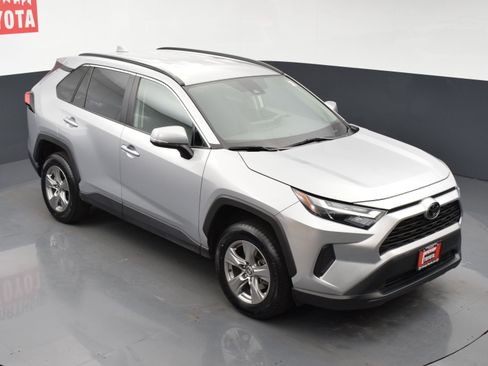 Used 2024 Toyota RAV4 XLE AWD/4WD image 21