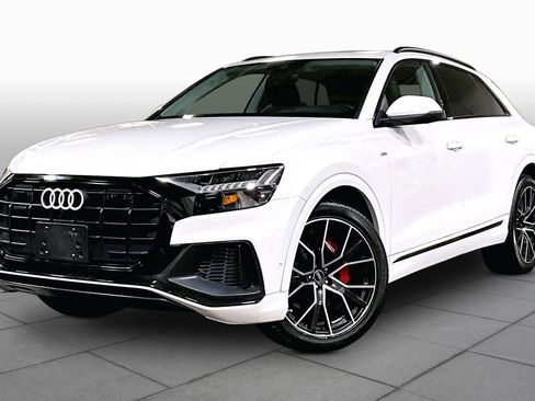 Used 2023 Audi Q8 Prestige image 2