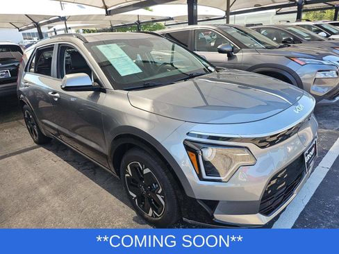 Used 2024 Kia Niro Wind FWD image 2