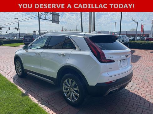 Used 2020 Cadillac XT4 Premium Luxury w/ Cold Weather Package AWD/4WD image 9