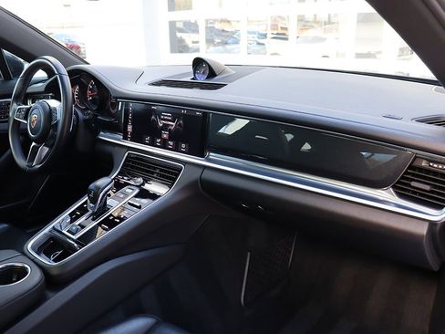 Used 2018 Porsche Panamera 4S w/ Premium Package Plus image 16