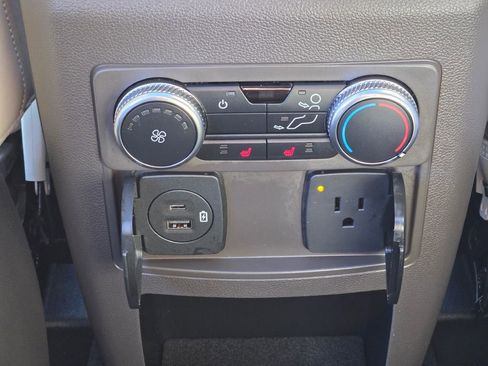 Used 2021 Ford Explorer Platinum w/ Equipment Group 601A image 23