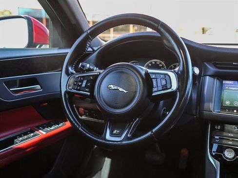 Used 2017 Jaguar XF R-Sport image 20