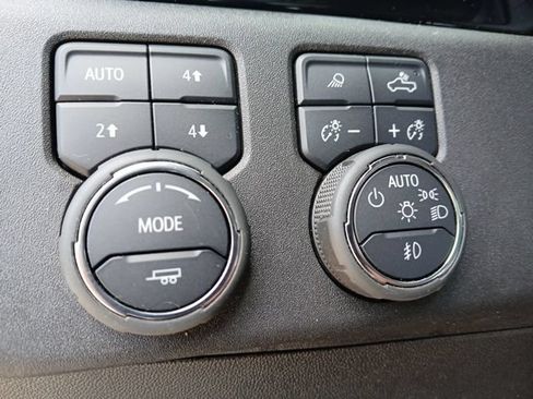 Certified 2025 Chevrolet Silverado 2500 High Country w/ High Country Premium Package AWD/4WD image 14