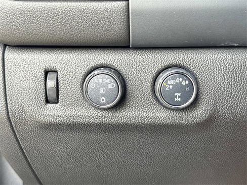 Used 2022 GMC Canyon AT4 image 19