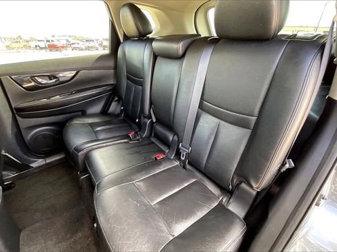 Used 2019 Nissan Rogue SL image 19