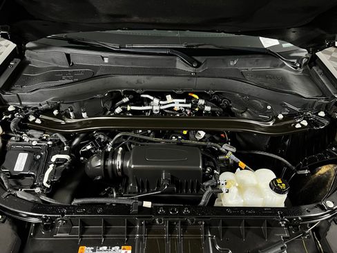 Used 2022 Ford Explorer Limited RWD image 9