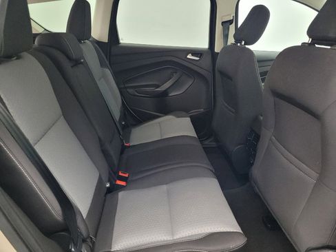 Used 2018 Ford Escape SE w/ Ford Safe & Smart Package image 19