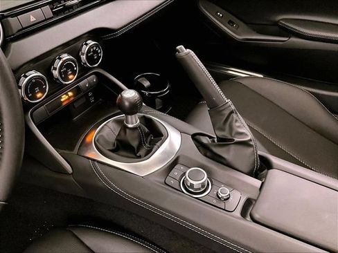 Used 2026 MAZDA MX-5 Miata Grand Touring w/ Weather Package RWD image 16
