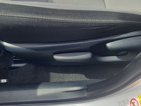 Used 2016 Toyota RAV4 XLE AWD/4WD image 13