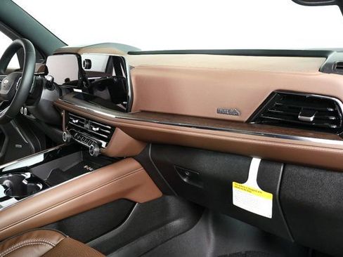 New 2026 Chevrolet Suburban High Country w/ Sun And Tow Package image 23