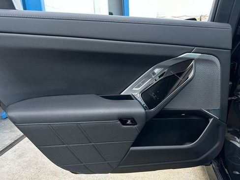 Used 2023 BMW 740i w/ Parking Assistance Package RWD image 18