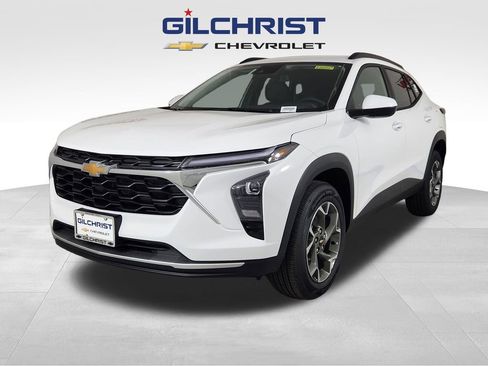 New 2026 Chevrolet Trax LT w/ Driver Confidence Package image 3