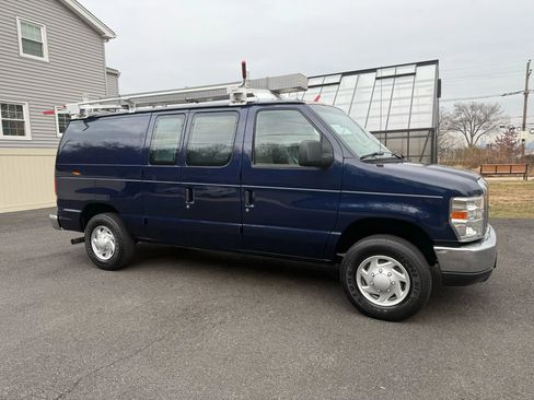 Used 2014 Ford E-250 and Econoline 250 image 9